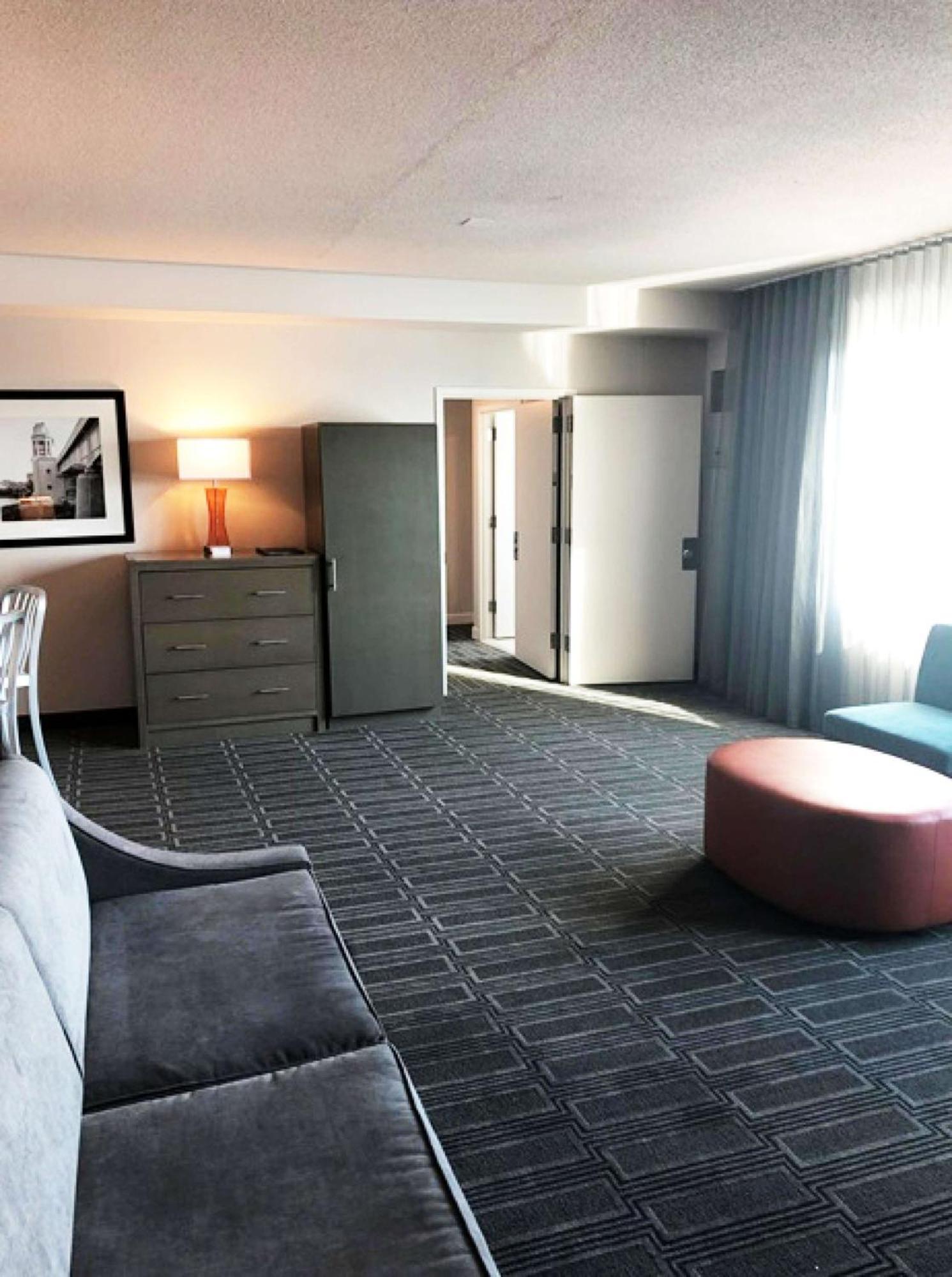 Hilton At Penn's Landing Hotel Philadelphia