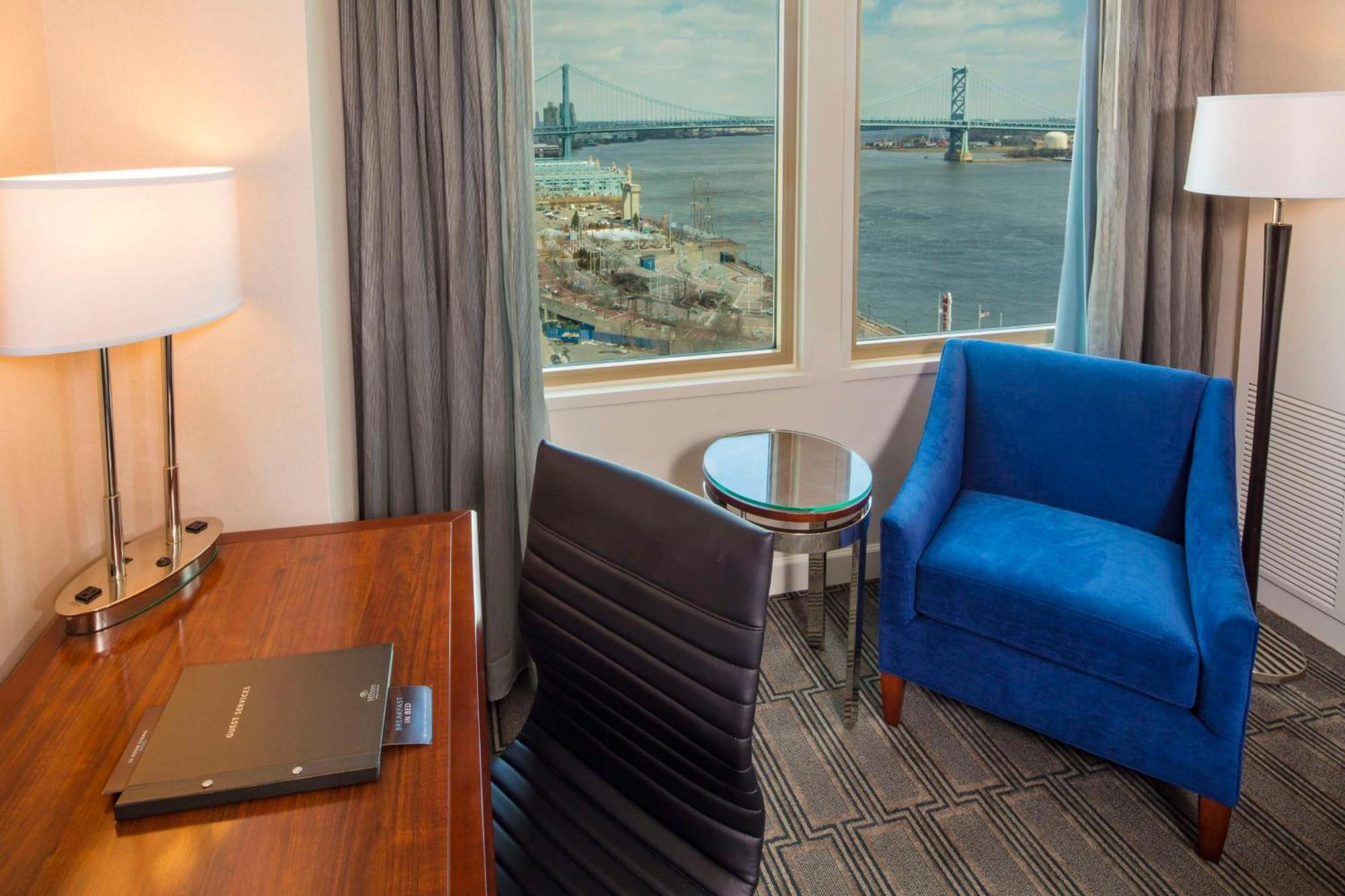 Hotel Hilton At Penn's Landing