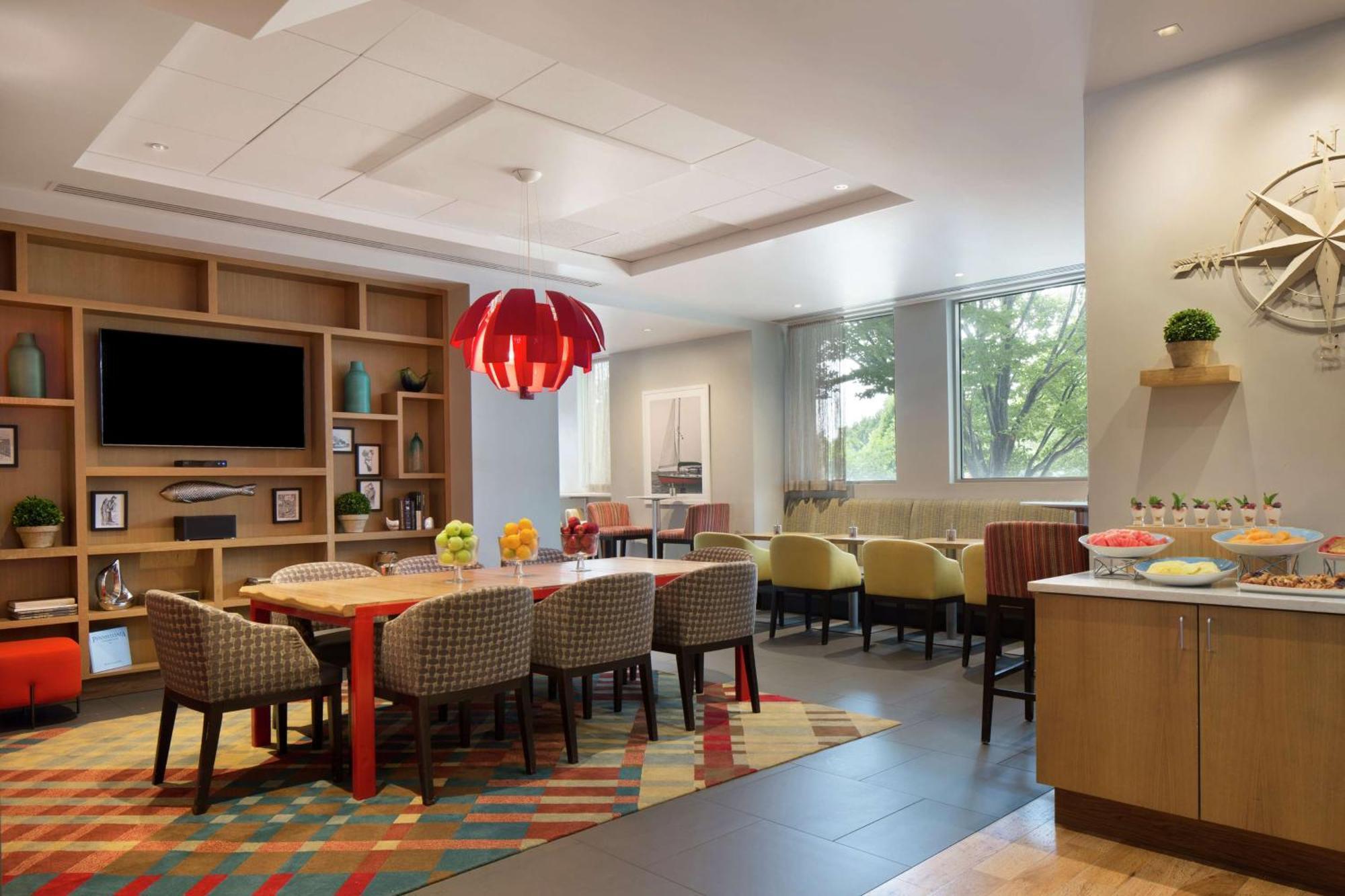 Hilton At Penn's Landing Hotel